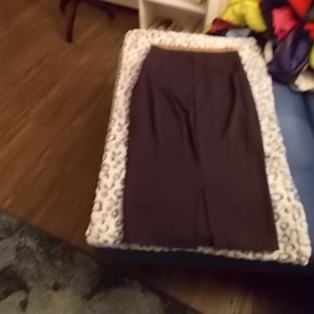 Skirt - Picture 2 of 2